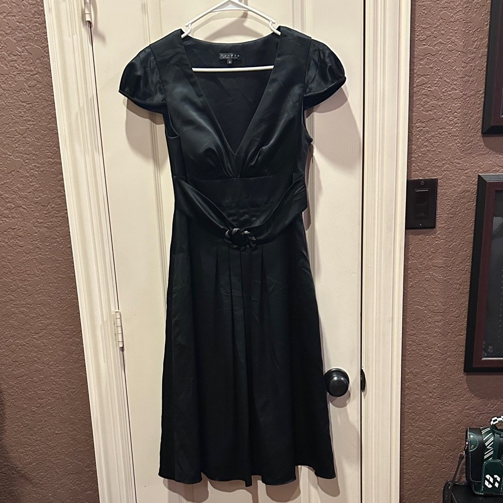Chic Black Satin Midi Dress